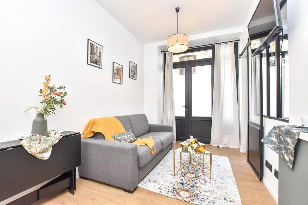 Charming Flat In Montmartre - Imhost Apartment Paris Bagian luar foto